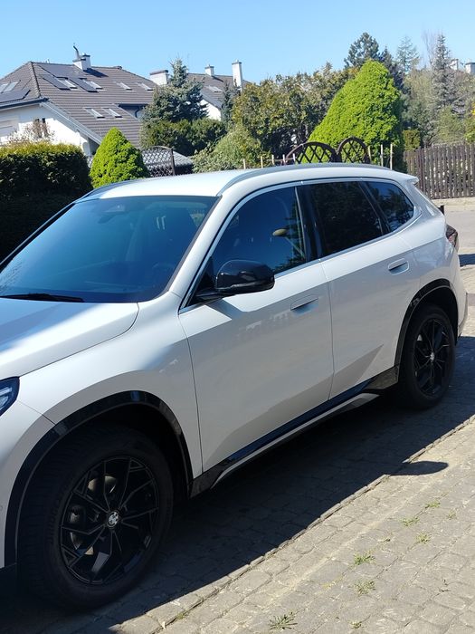 Sprzedam B M W. X1 jak nowy