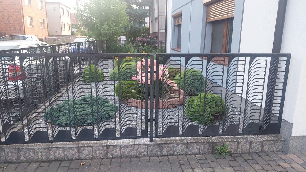 Ogrodzenie płot metalowy