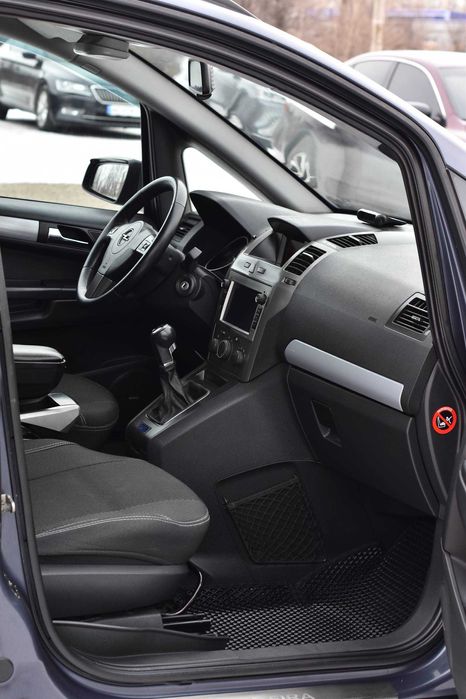 Opel Zafira 2006 1.9 Дизель механіка (Перший внесок від 20%)