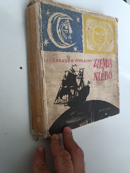 Aleksander Wołkow Ziemia i niebo