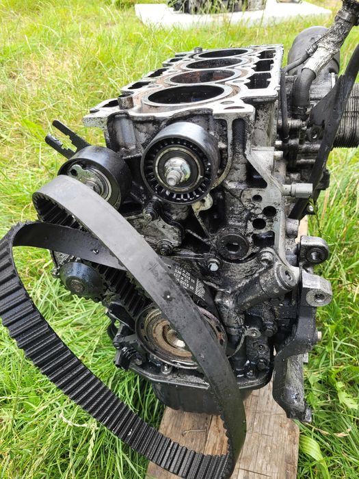 Blok silnika Ford Focus C-Max 1.6 TDCI Diesel D4164T Volvo Mazda