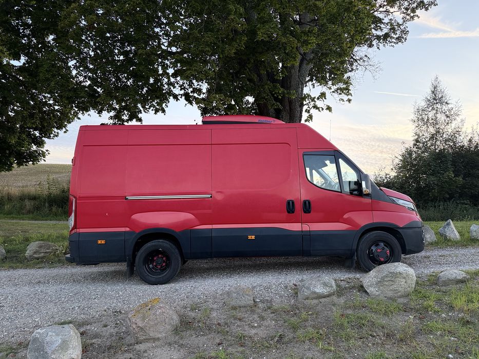 Iveco Daily 35C18 2015 rok chłodnia