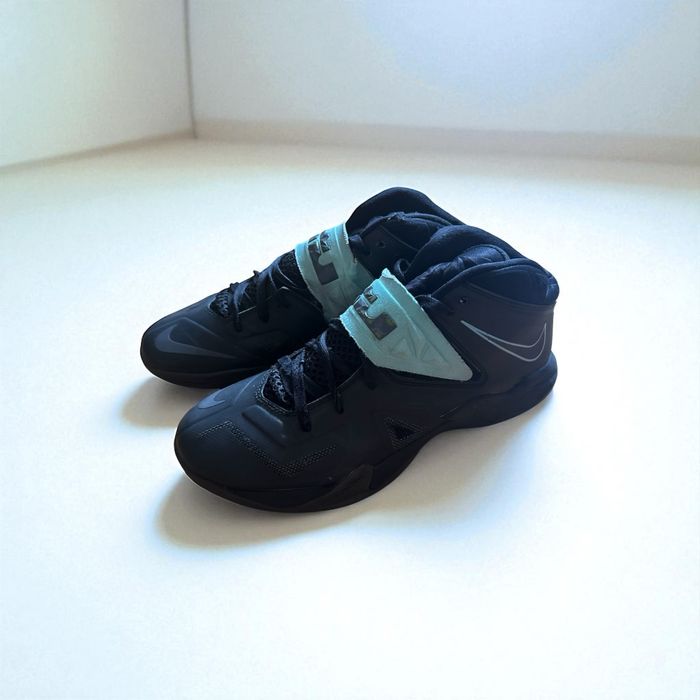 Баскетбольні кросівки Nike soldier 7