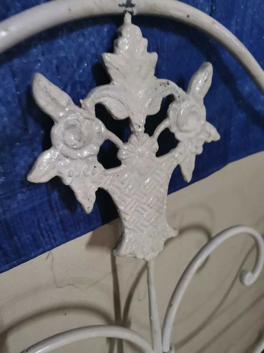 Cama de ferro antiga + colchão molas