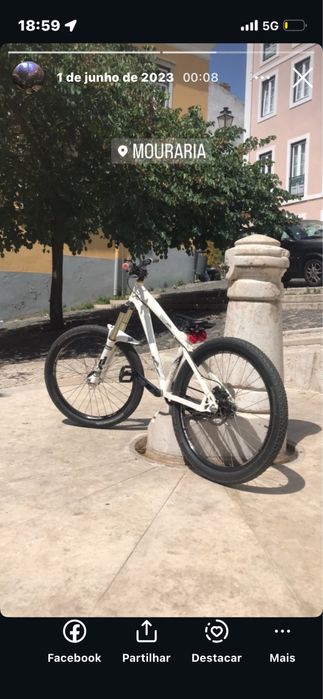 Bicicleta dirt deviant