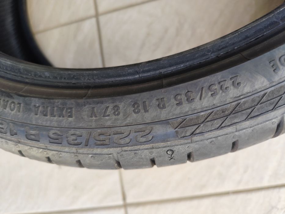 Pneus 225/35r18 Continental SC5 80% piso