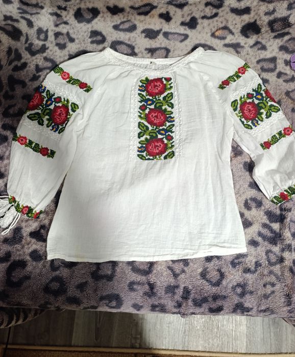 Продам вишиванку бу