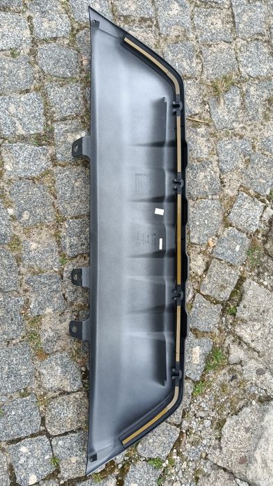 Difusor de parachoques Toyota Hilux 2018