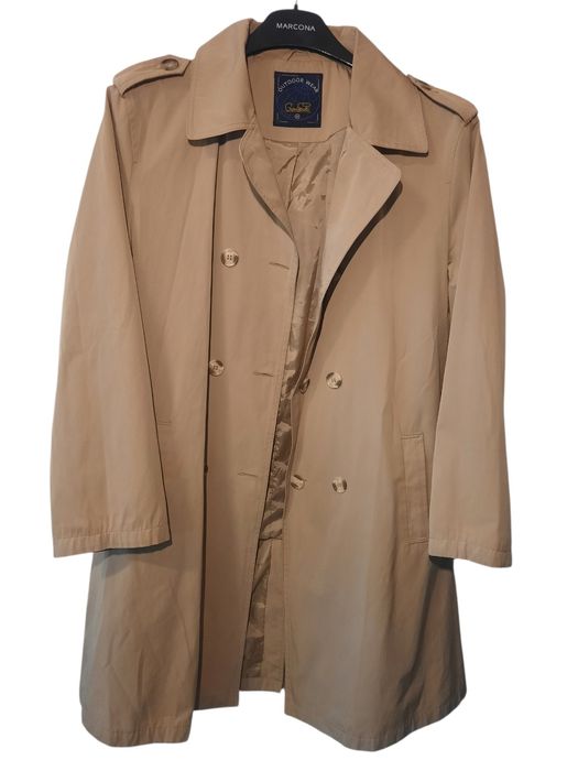 Плащ, колір світлий пісок.