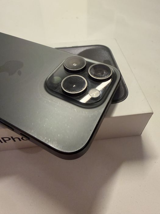 JAK nowy Apple iPhone 15 Pro  w 100% sprawny NIE NAPRAWIANY NIGDY