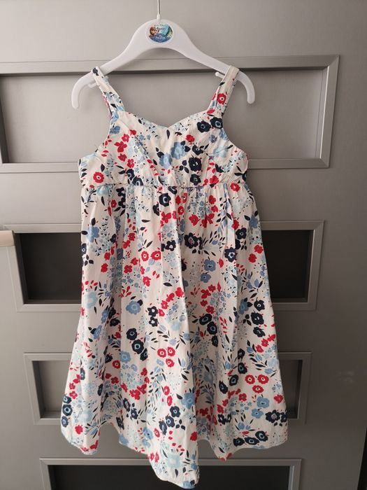 Sukieneczka rozmiar 104