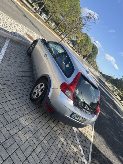 Volvo C30 a gasoleo 1.6 110cv
