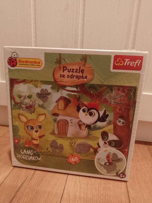Zestaw z Biedronki pluszaki puzzle i dodatki + Gratis