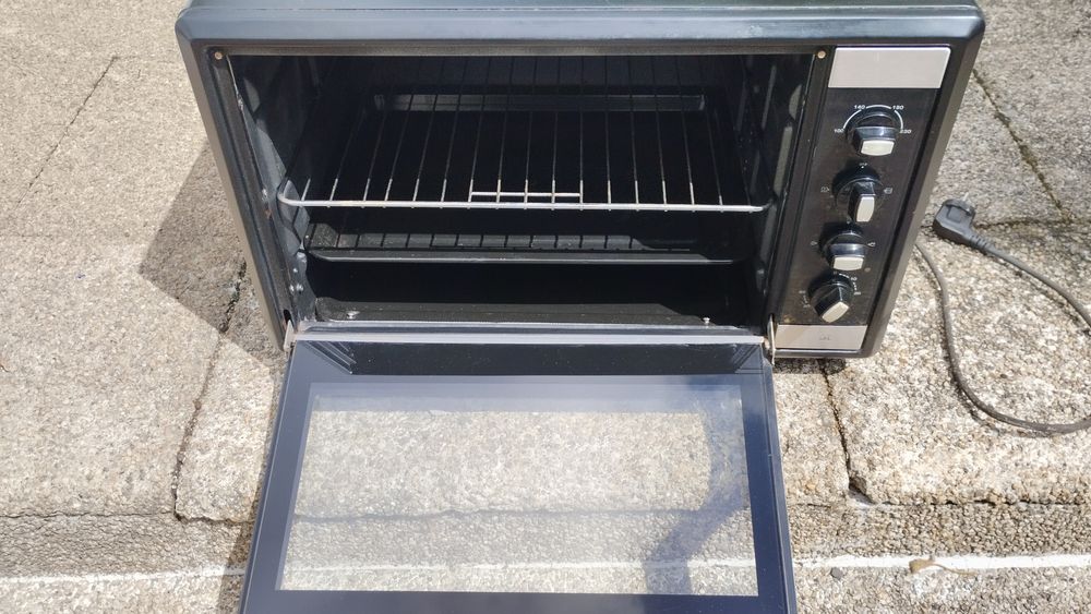 Fornos de banca da Heger e Tefal