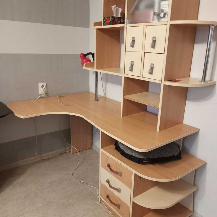 ЗДАМ красиву 2 Кім.Кв(Сучас.РЕМОНТ)Меблі,Пральна,Холодильк)Світло 24-7