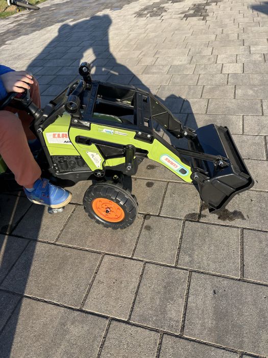 Traktor na pedały claas dla 3 latka