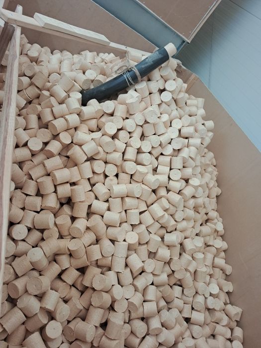 Brykiet drzewny sosnowy