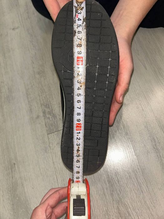 Кросівки lacoste  | ідеальний стан