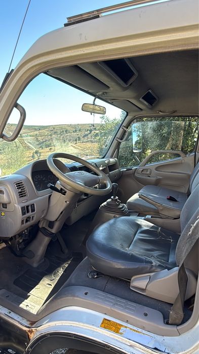Toyota Dyna L  4.6cc pesada vendida em chassi