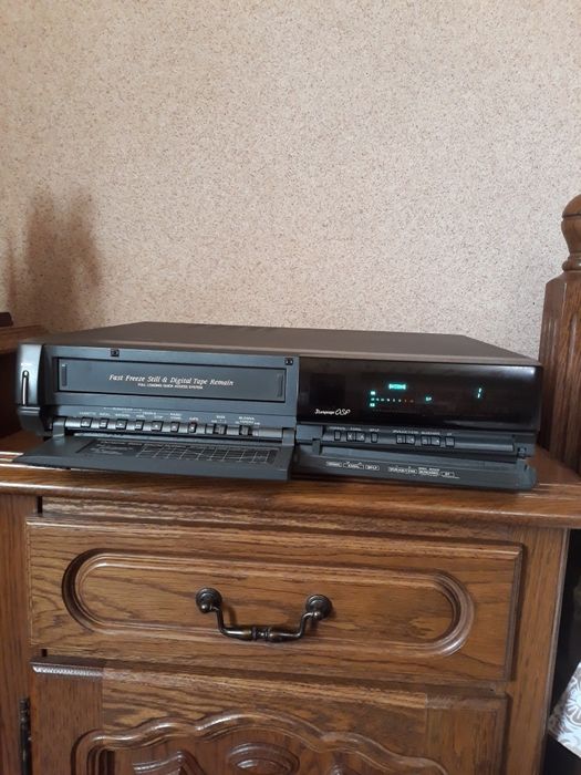 Toshiba V-711G...