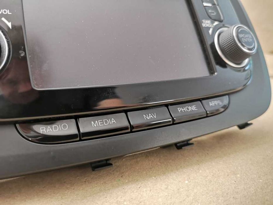 Radionawigacja nawigacja GPS DAB Uconnect oryginalna fiat 500x montaż