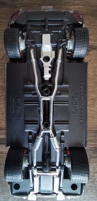 Model Dodge Challenger R/T 1970. skala 1:24 Maisto