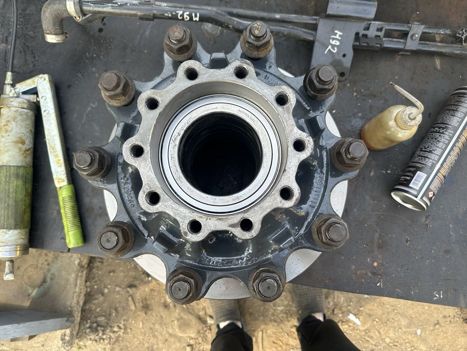 Задня ступиця даф 105