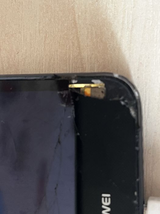 Лот під ремонт/запчастини: та Huawei Y6 Pro | Для майстрів