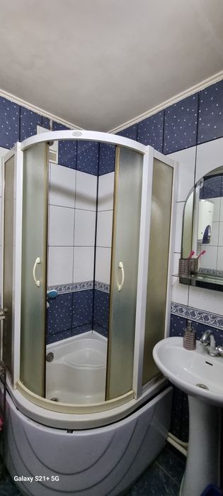 Гарна квартира на Таврійському.  Будинок цегла . Автономне опалення .