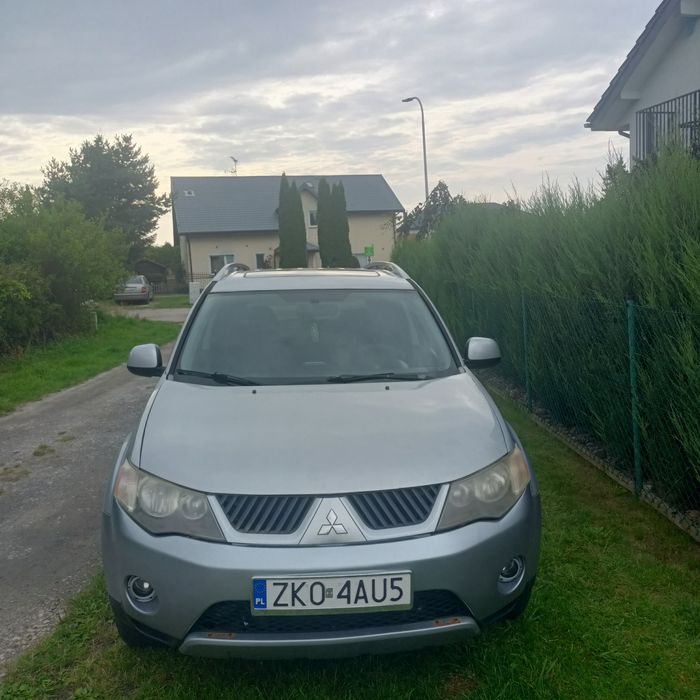 Mitsubishi Outlander II