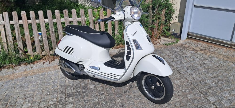 Vespa GTS 300 Super