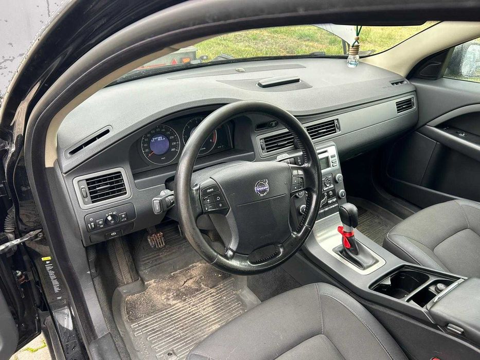 VOLVO V70 2.0 16v diesel kolor 019-26 części