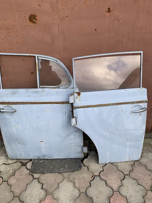 Дверки на 401 москвич)