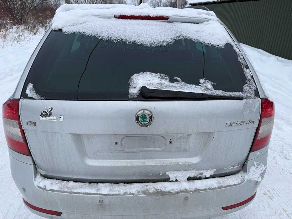 Бампер Skoda Octavia A5 Рестайлінг Задній 8E\LA7W 9156 Універсал