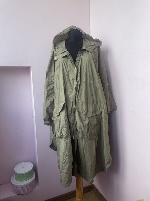 легесенький плащ дождевик от Zara