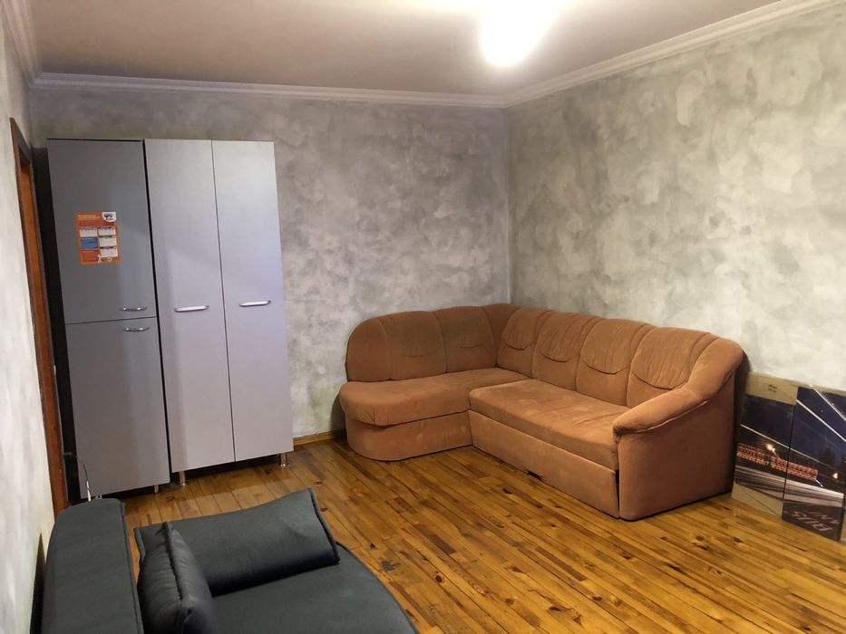 Подобова 2к в центрі міста