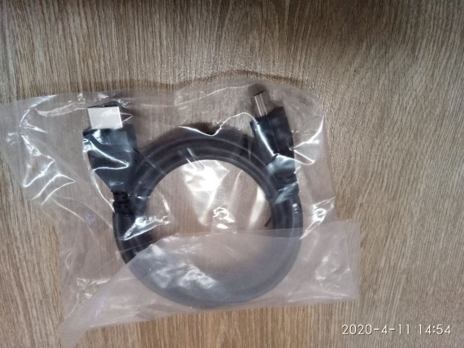 USB, RCA, VGA, and DVI Cables64751709533313122