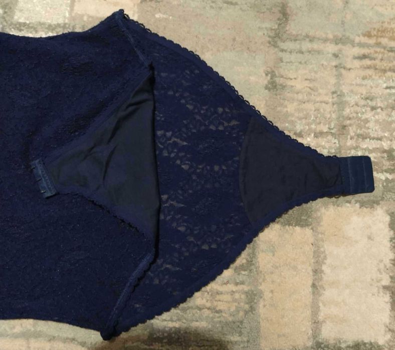 Damskie granatowe body