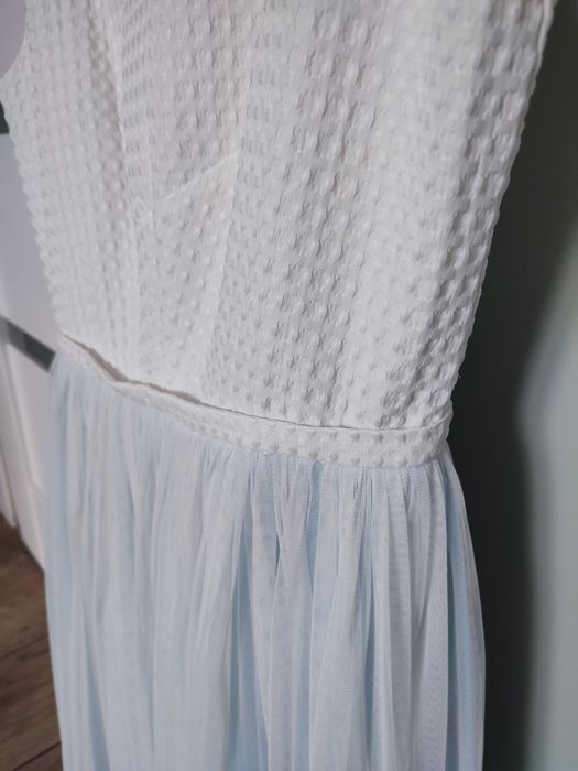 Sukienka na komunię, wesele, chrzest