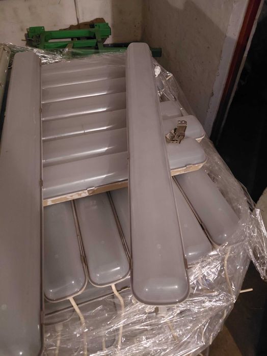 Lampy led do garażu hali pomieszczeń gospodarczych