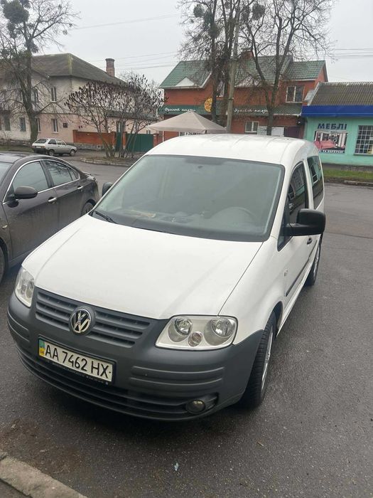 продам авто Volkswagen Caddy
