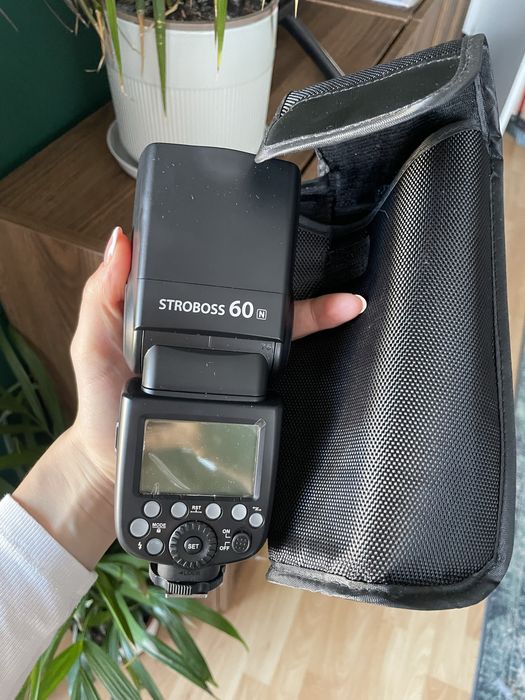 Lampa blyskowa Quadralite Stroboss 60N for Nikon