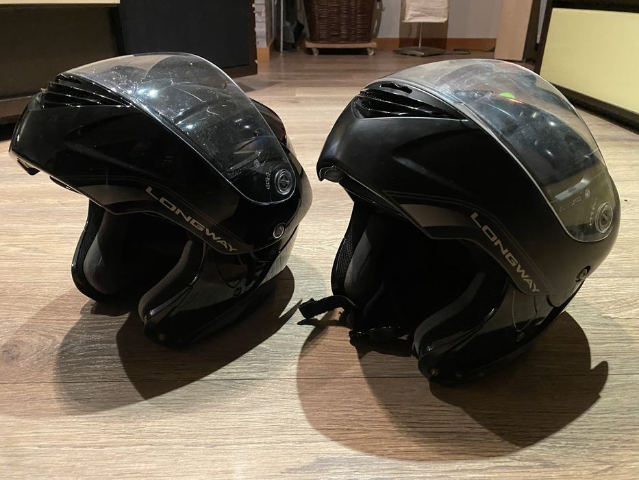 2 Capacetes AGV Longway