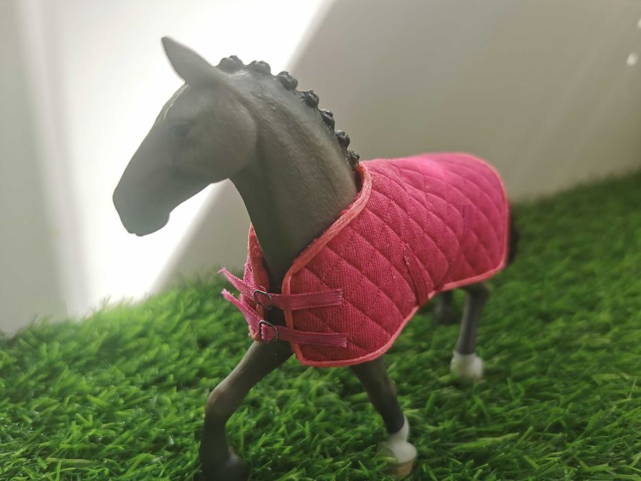 Ręcznie robiony: kantar, derka, owijki dla koni schleich/collecta.