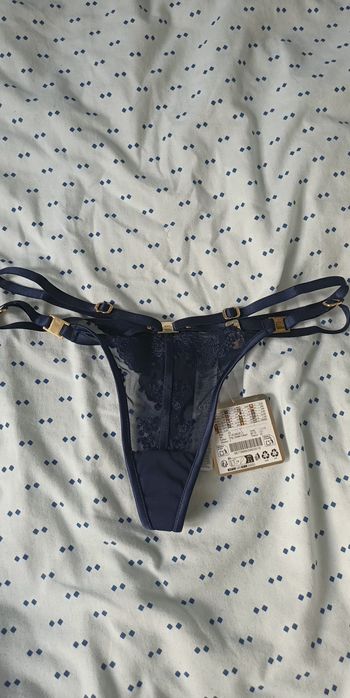 Stringi nowe  Rozmiar  xs