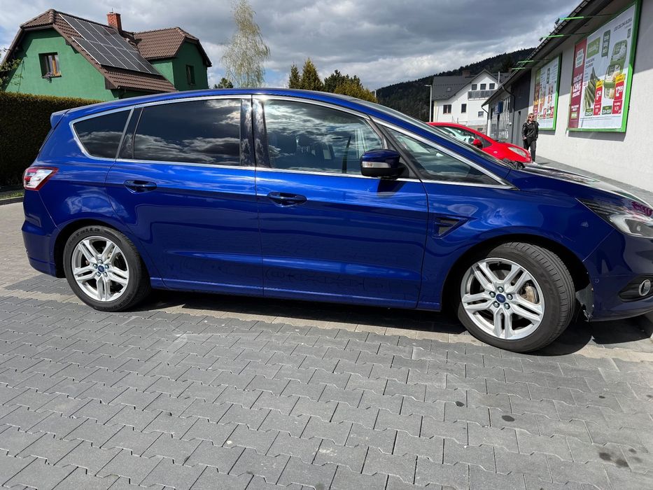 Ford S-Max