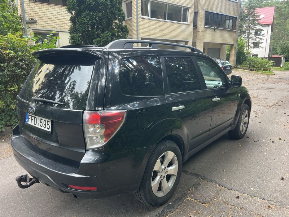 Свіжий Subaru Forester 2010 року