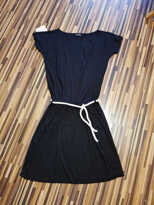 Sukienka manilla NOWA