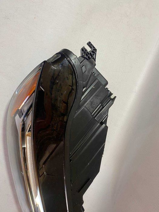 Фара Audi Q5 Full led USA права 20-24