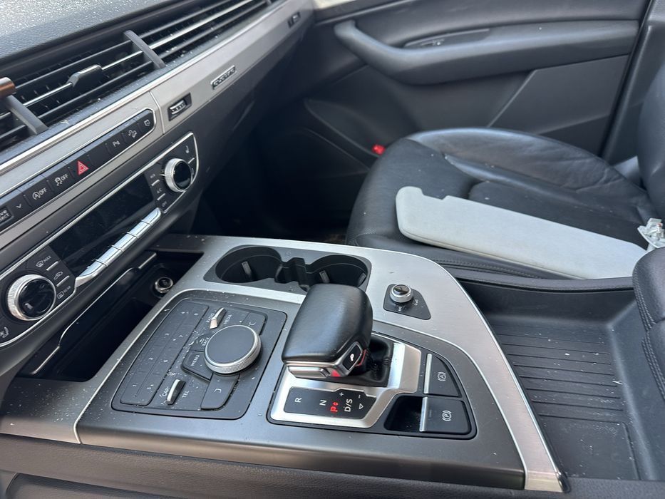 Audi Q7 Продам ( Терміново)